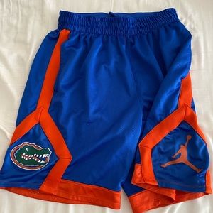 Florida Gators Team Issues Jordan Brand Travel Shorts. Size Large